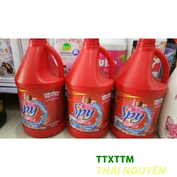 Nước giặt Spy 3,5 lít màu đỏ